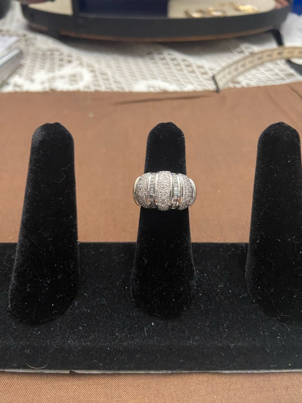18Kt white gold Pave Dome Ring - Elegant Women's Statement Ring